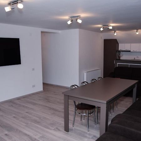 Hotel New House Curtea de Argeş Zewnętrze zdjęcie