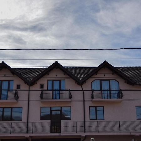 Hotel New House Curtea de Argeş Zewnętrze zdjęcie