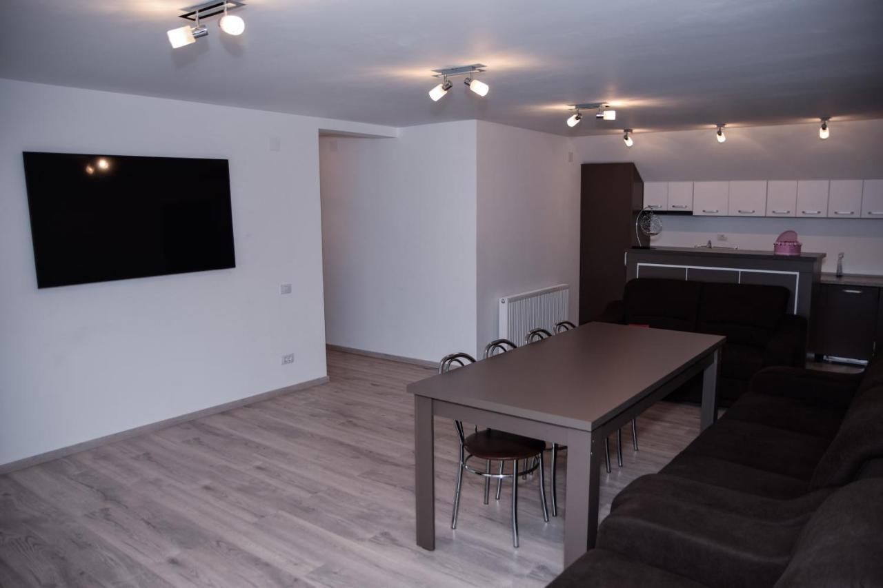 Hotel New House Curtea de Argeş Zewnętrze zdjęcie