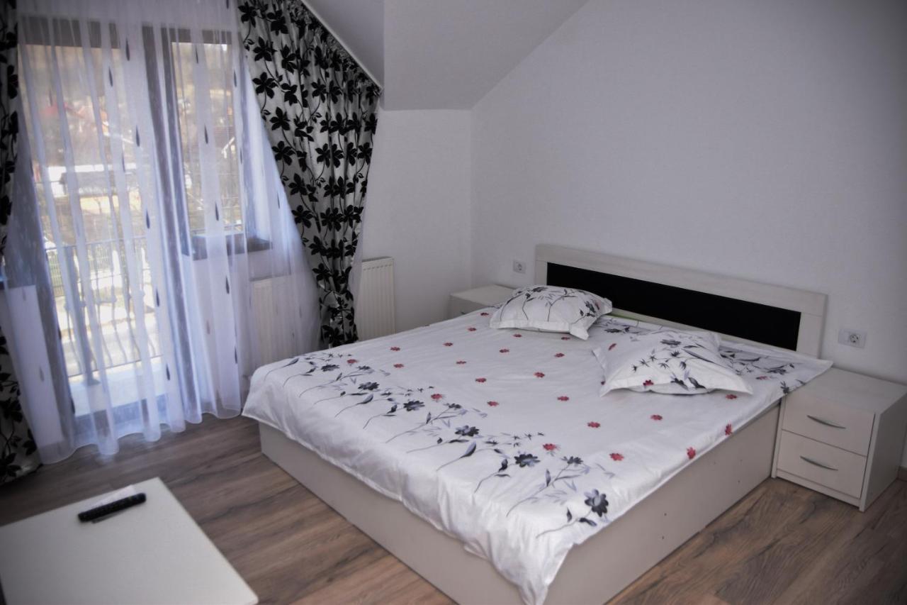 Hotel New House Curtea de Argeş Zewnętrze zdjęcie